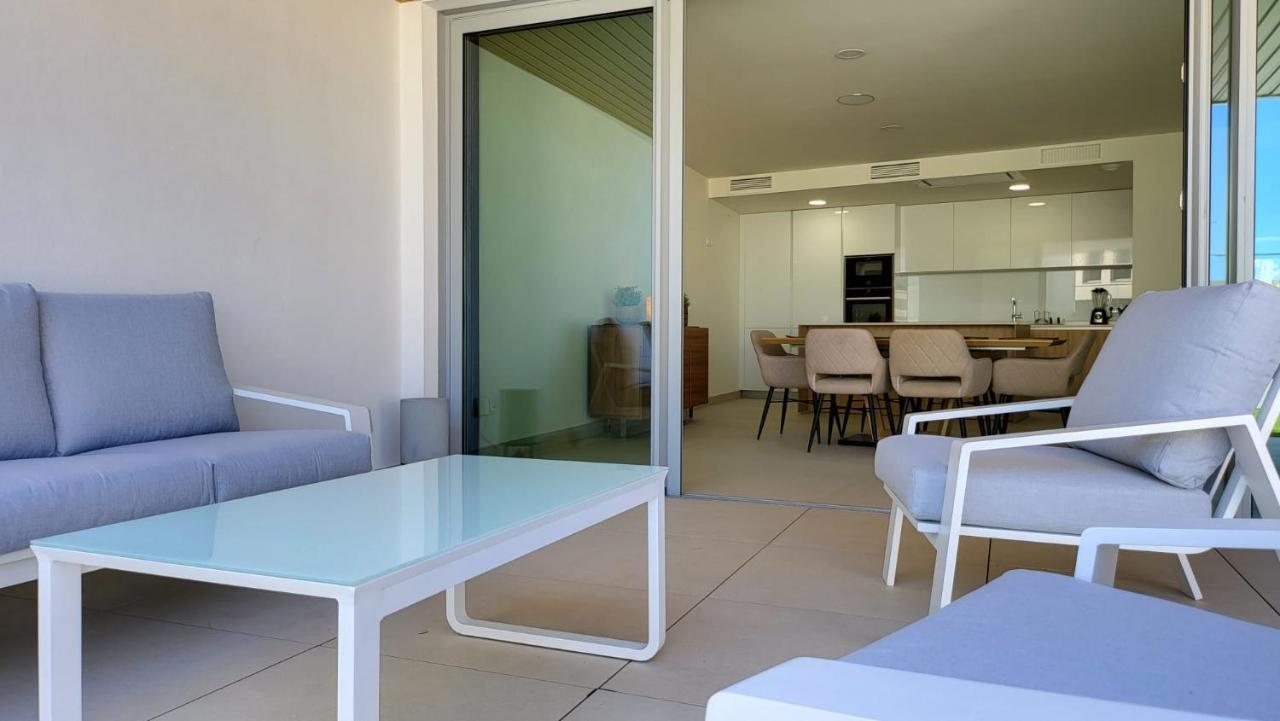 Apartment High End Large Ground Floor With Luxury Private Pool And Sea Views