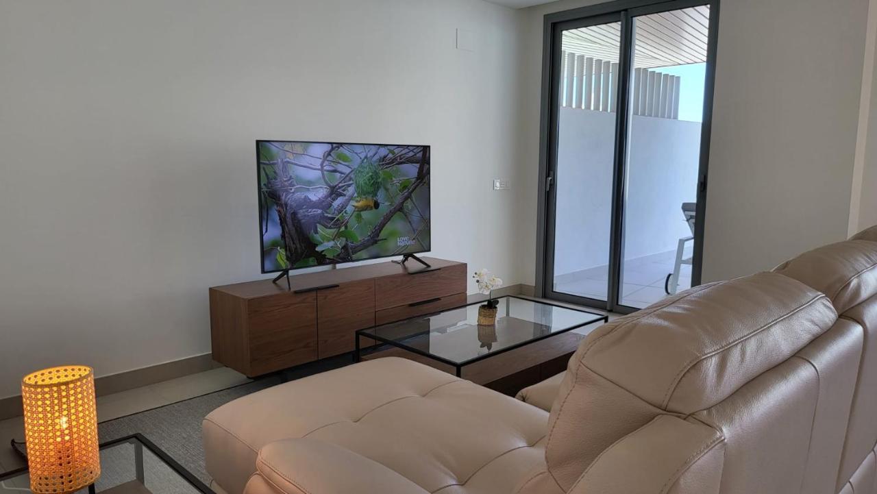 High End Large Ground Floor With Luxury Private Pool And Sea Views * Malaga